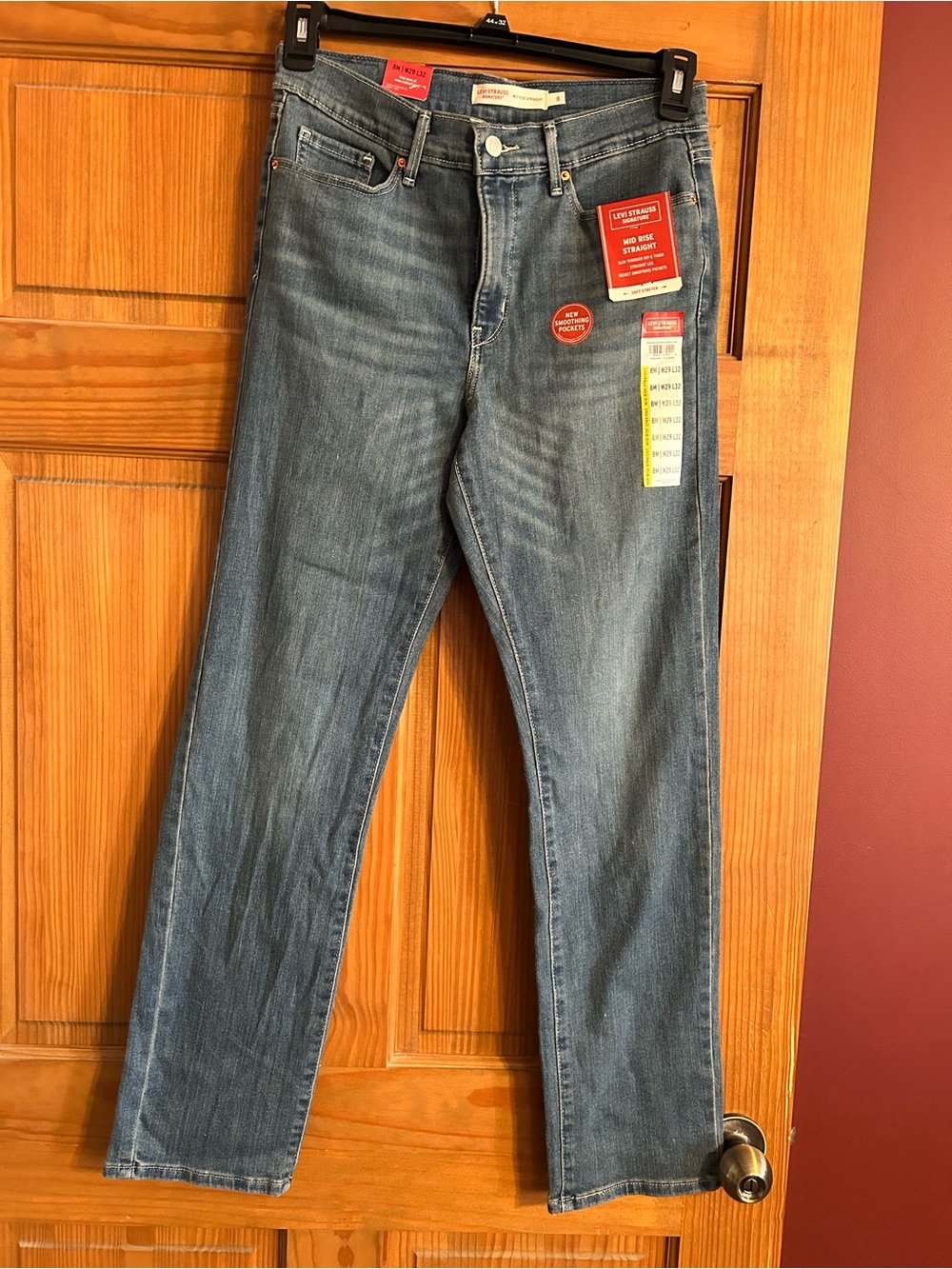 Women’s Blue Mid-Rise Straight-Leg Levi Jeans - Size 8M